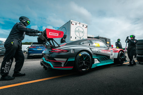 The Prime Speed Sport and FHK Racing 991.2 Porsche GT3R at Teretonga circuit. Invercargil, New Zealand.