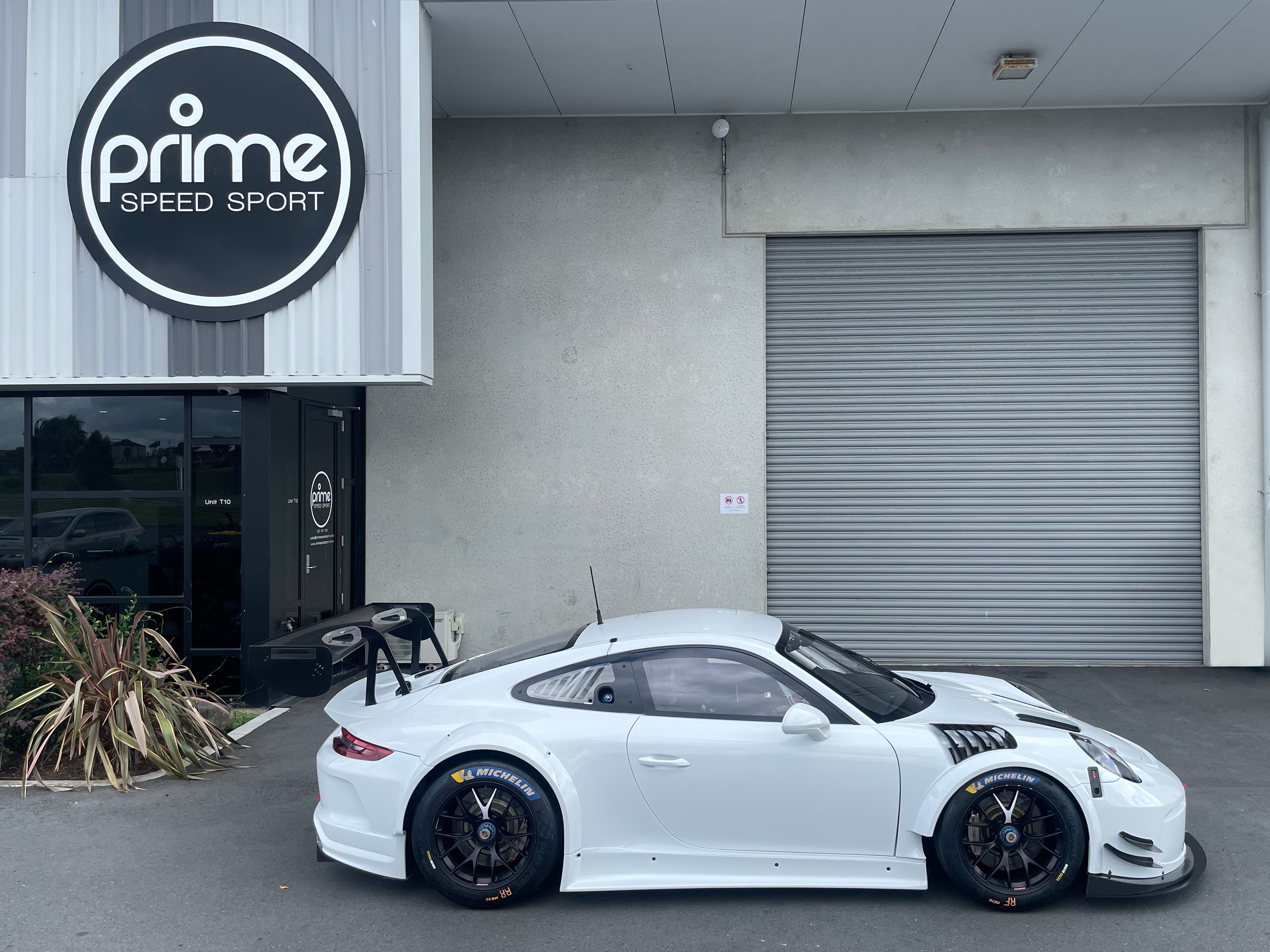 Porsche GT3 Cup MR SP-Pro in White FOR SALE at Prime Speed Sport, New Zealand. Right Hand Side view of the car.